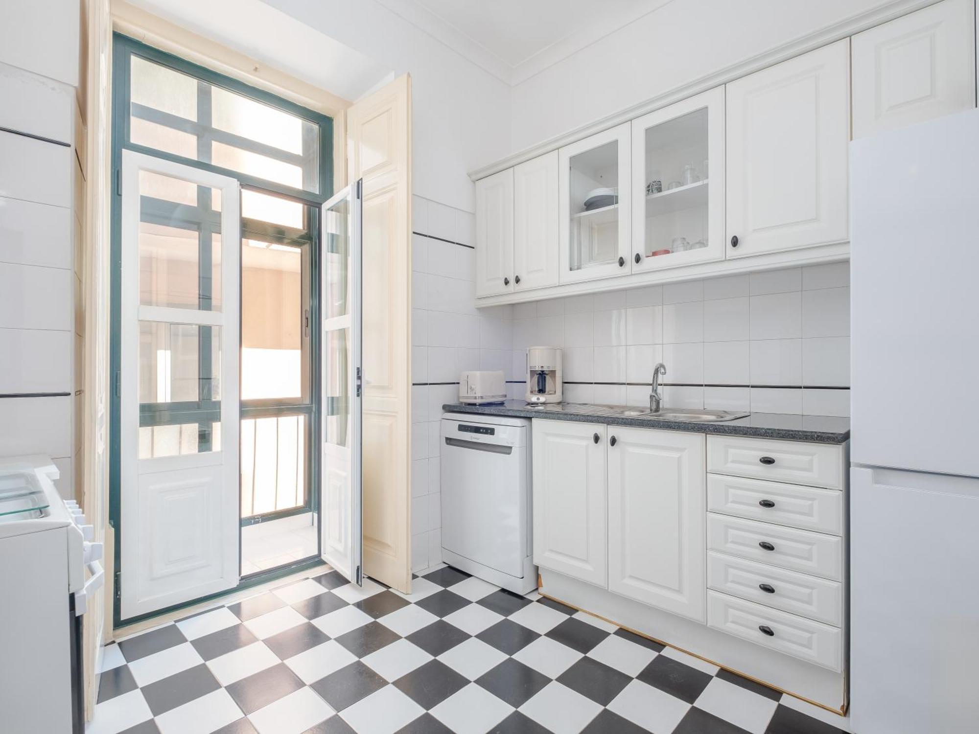 Cool Apartment Near Alfama ลิสบอน ภายนอก รูปภาพ